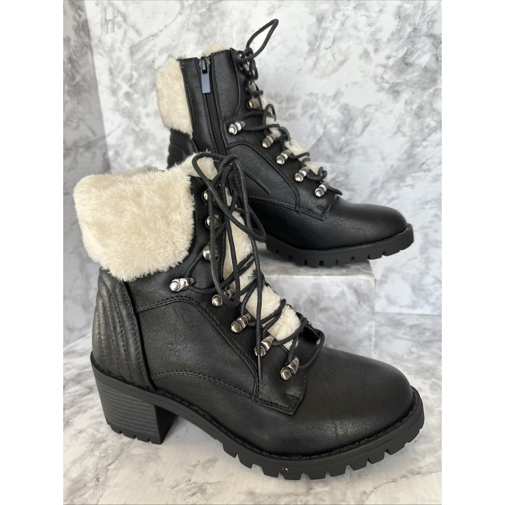 Forever Women 7.5 Ankle Boots Black Chunk Heel Lace Up New In Box